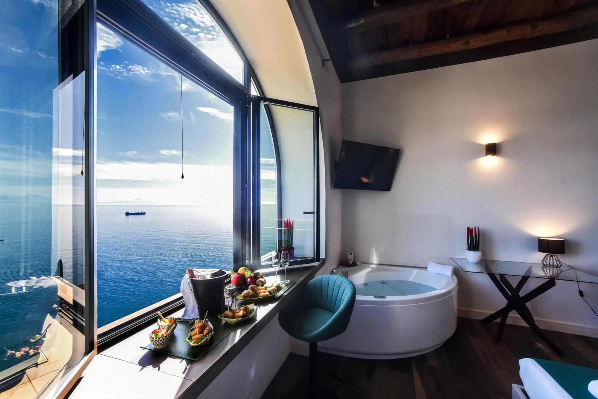 Kemi Luxury Suites Vietri Exterior foto